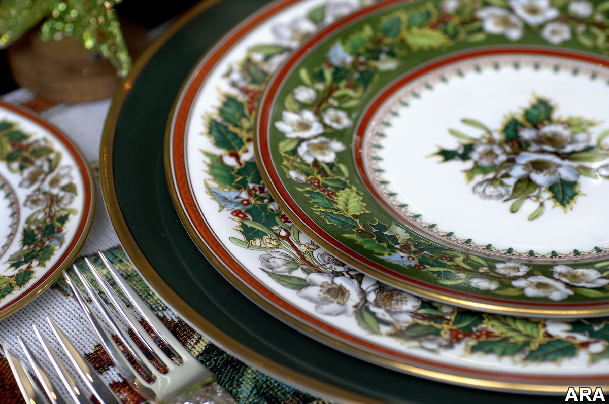 Spode Christmas Rose