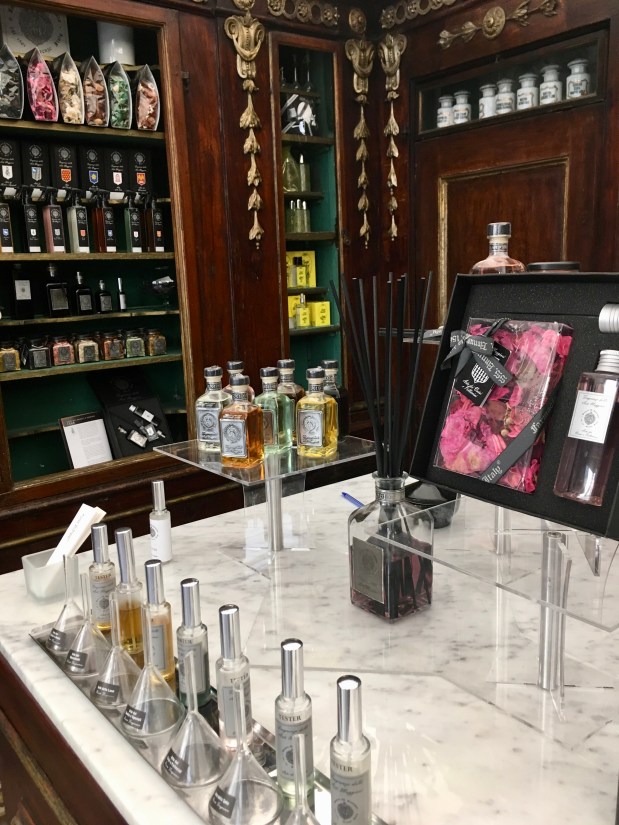 Scent Sample Sunday: Farmacia SS Annunziata dal&nbsp;1561