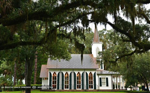 Fragrance Friday: What to Wear to a&nbsp;Wedding?